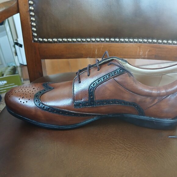 Smart oxfords . New and unworn. - Picture 8 of 11